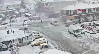 Kastamonu'da Ekim Ayında Kar Yağışı Trafiği Olumsuz Etkiledi