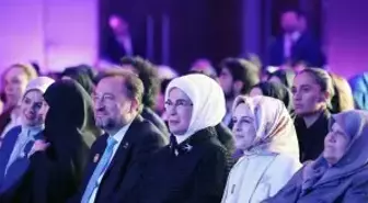 Emine Erdoğan, Uluslararası Farkındalık Zirvesi'nde 'kadın' vurgusu yaptı Açıklaması
