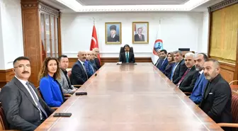 Kırşehir Valisi Demiryürek, Muhtarlarla Bir Araya Geldi