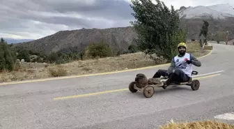 Erzincan'da Geleneksel Tahta Araba Yarışları Yapıldı