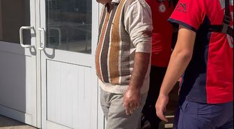 Mersin'de Veli Toplantısı Sonrası Mahsur Kalan Baba İtfaiye ile Kurtarıldı