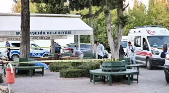 Adana'da Mezarlıkta Silahlı Saldırı: Anne ve İki Kızı Hayatını Kaybetti