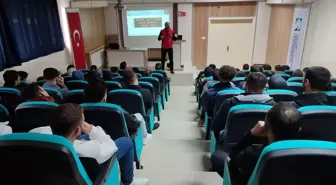 Almus'ta Meslek Yüksekokulu Öğrencilerine Narkogençlik Eğitimi