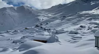 Artvin'de Kar Yağışı Sonrası Mahsur Kalan 5 Kişi Kurtarıldı