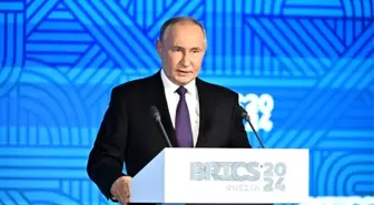 Putin, BRICS Üyeliği İçin Ülkeleri Davet Etti