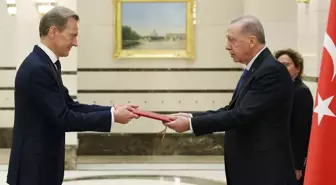 Büyükelçiler, Cumhurbaşkanı Erdoğan'a güven mektubu sundu