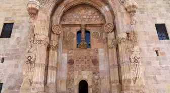 Divriği Ulu Camii ve Darüşşifası Yeniden Ziyarete Açıldı