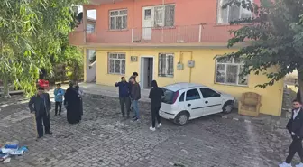 Elazığ'da Minibüs ile Otomobil Çarpıştı: 3 Yaralı