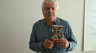 Emekli Prof. Dr. Cengiz Yakıncı'dan Tıp Öğrencilerine Kitap Bağışı