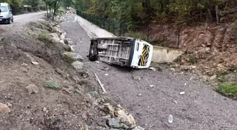 Vezirköprü'de Öğrenci Servisi Devrildi: 9 Yaralı