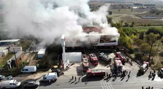 Kırklareli'nde Mobilya Mağazasında Yangın Çıktı