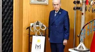 Devlet Bahçeli, İYİ Parti'den Gelen İpi Makam Odasına Astı