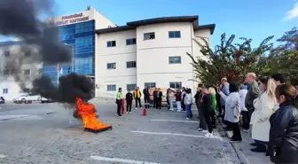 Pınarhisar Devlet Hastanesi'nde Yangın Eğitimi ve Tatbikatı Gerçekleştirildi