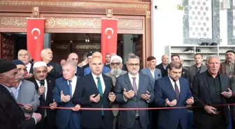 Ağrı Merkez Cami resmi olarak hizmete açıldı