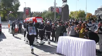 Eski Bakan Sabahattin Çakmakoğlu Son Yolculuğuna Uğurlandı