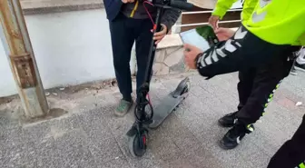 Edirne'de Elektrikli Scooter Kazası: 15 Yaşındaki Çocuk Yaralandı