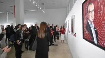 Tekirdağ'da 'Cumhuriyetimizin 101. Yılında Atatürk ve Sanat' Sergisi Açıldı