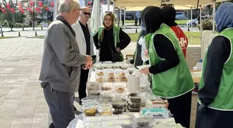 Tekirdağ'da Filistinlilere destek için 'hayır çarşısı' kuruldu