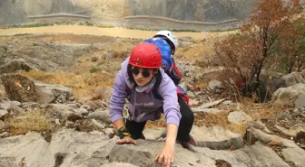 Gülizar Harmancı: Hakkari'nin İlk Kadın Dağcı Rehberi