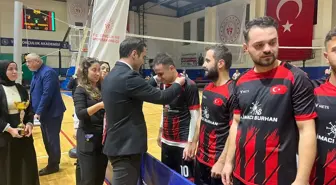 Cumhuriyet Kupası Voleybol Turnuvası Sona Erdi