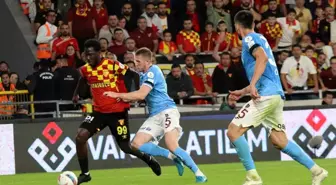 Göztepe, Trabzonspor'u 2-1 Yenerek Üç Puanı Kaptı