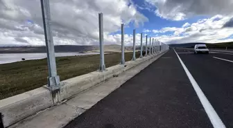 Aktaş Gölü'nde Kuşların Korunması İçin Ses Bariyerleri İnşa Ediliyor