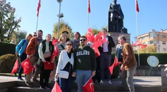 Bolu'da Cumhuriyet Bayramı Töreni ve Yeni Evlilerle Kutlama