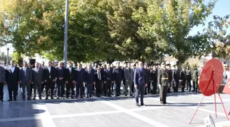 Muş'ta Cumhuriyet Bayramı Çelenk Sunma Töreni Düzenlendi