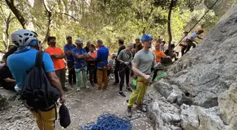 Olimpos'ta Kaya Tırmanışı Şenliği Devam Ediyor