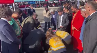 Cumhuriyet Bayramı'nda Fenalaşan Mehteran Bölükbaşına Vekillerden Anında Müdahale