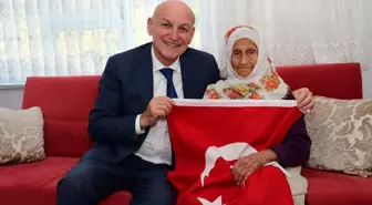 Cumhuriyet Bayramı'nda 100 Yaşındaki Dört Büyüğe Ziyaret