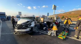 Manisa'da Trafik Kazası: 4 Yaralı