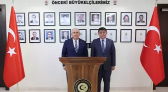 Milli Savunma Bakanı Yaşar Güler Katar'da