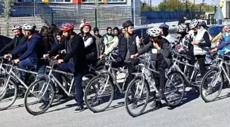 Hollandalı Gurbetçiler Anadolu Lisesi'nden Madde Bağımlılığına Dikkat Çeken Bisiklet Turu