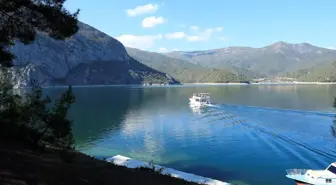 Şahinkaya Kanyonu: Doğanın Güzellikleriyle Dolu Bir Keşif