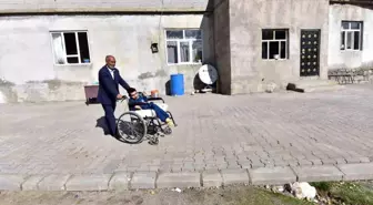 Ahlat'ta Yürüme Engellilere 8 Bin Metrekare Parke Yol Yapıldı