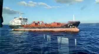 Çanakkale Boğazı'nda 'Global Lake' Tankerinde Makine Arızası