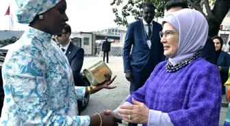 Emine Erdoğan, Senegal Cumhurbaşkanının eşi Marie Khone Fay ile bir araya geldi