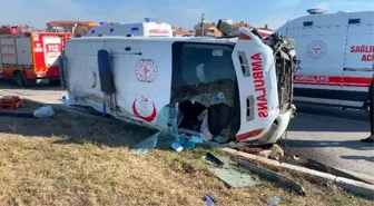 Ambulans Kazasında 7 Kişi Yaralandı