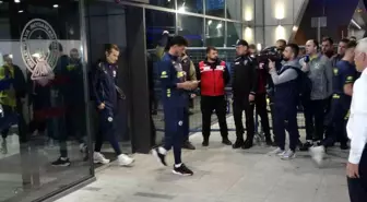 Fenerbahçe, Trabzonspor Maçı İçin Trabzon'a Geldi