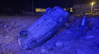 İdil'de Şarampole Devrilen Otomobilin Sürücüsü Yaralandı