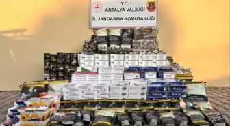 Antalya'da Kaçak Tütün Satışına Baskın: 860 Kilo Tütün ve 38 Bin Makaron Ele Geçirildi