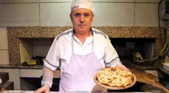 İzmirli Pide Ustası, Bal Kabaklı Tahinli Pide ile Dubai Çikolatasına Rakip Oldu