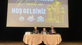 Kırşehir'de 'Aşık Paşa ve Türk Dili' Paneli Düzenlendi