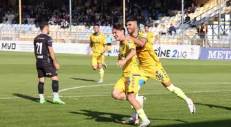 Menemen FK, Erbaaspor'u 2-0 ile Geçerek Liderliğini Sürdürdü