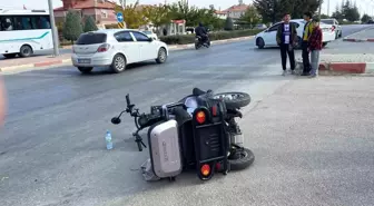 Karaman'da Elektrikli Bisikletle Otomobil Çarpıştı: 1 Yaralı