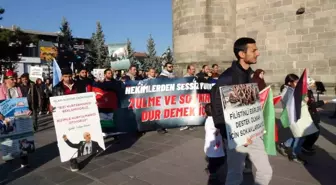 Erzurum'da Sağlık Çalışanları İsrail Saldırılarını Protesto Etti