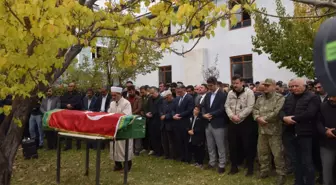 Saldırıda hayatını kaybeden hastane görevlisi, son yolculuğuna uğurlandı