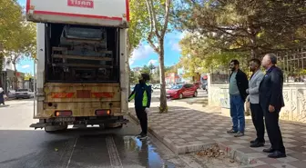 Zile Belediyesi Çöp Konteynerlerini Dezenfekte Ediyor