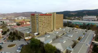 Sivas Cumhuriyet Üniversitesi Hastanesi Borçsuz Hastaneler Arasına Girdi